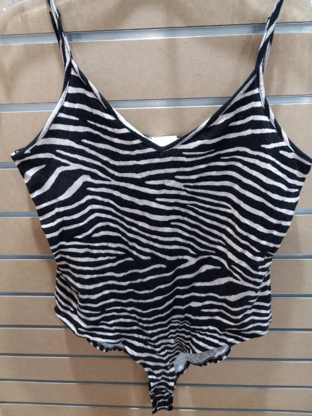 H & M Women Animal Print Bodysuit One Piece Shirt Top Size Medium